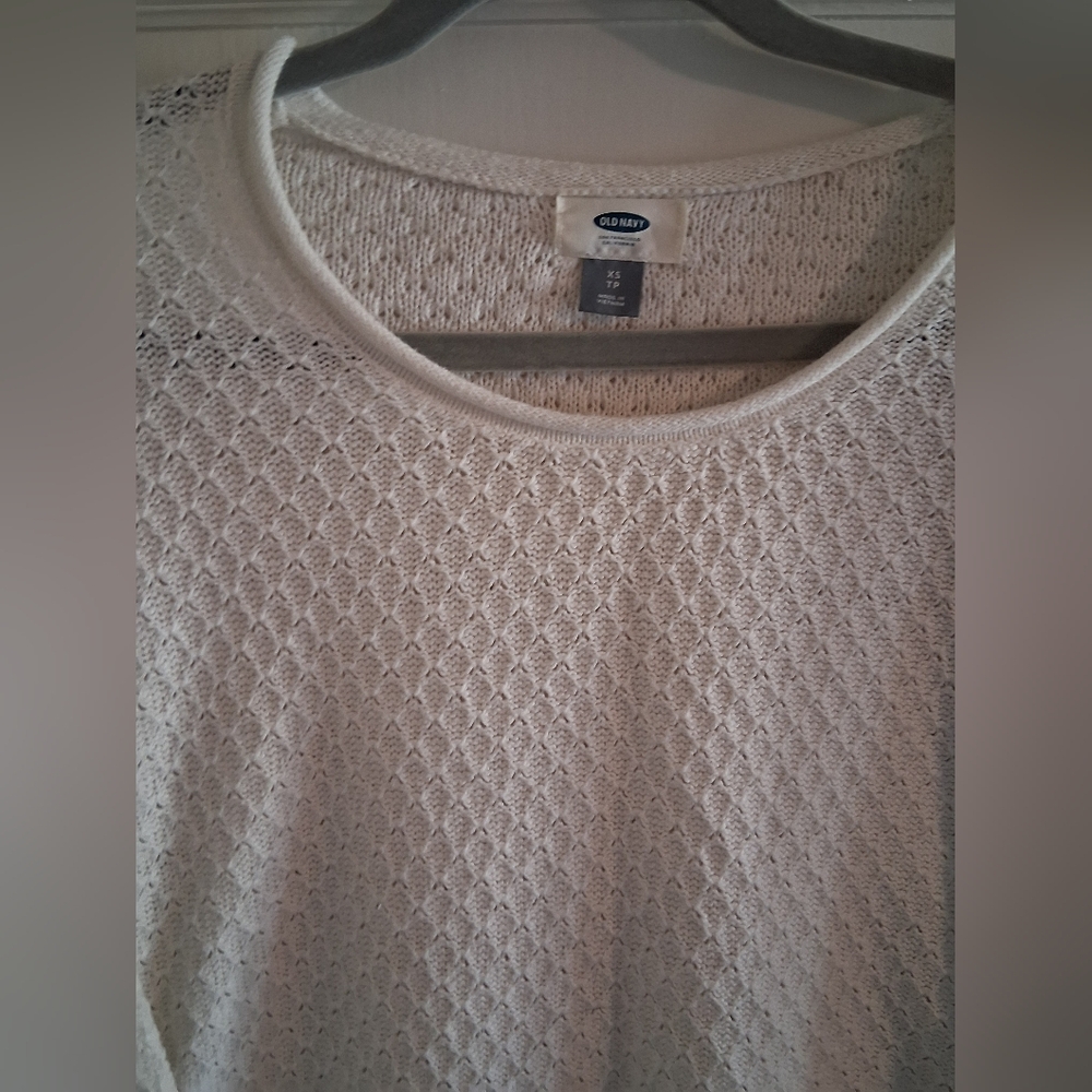 Old Navy White Top - Picture 3 of 11